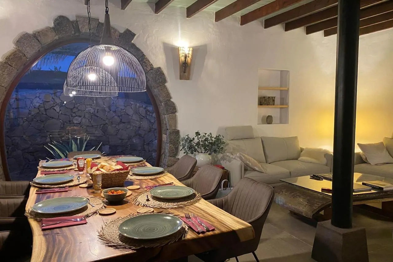 Finca Vista Horizonte - Luxuriously Equipped Villa With Incredible Views Tías