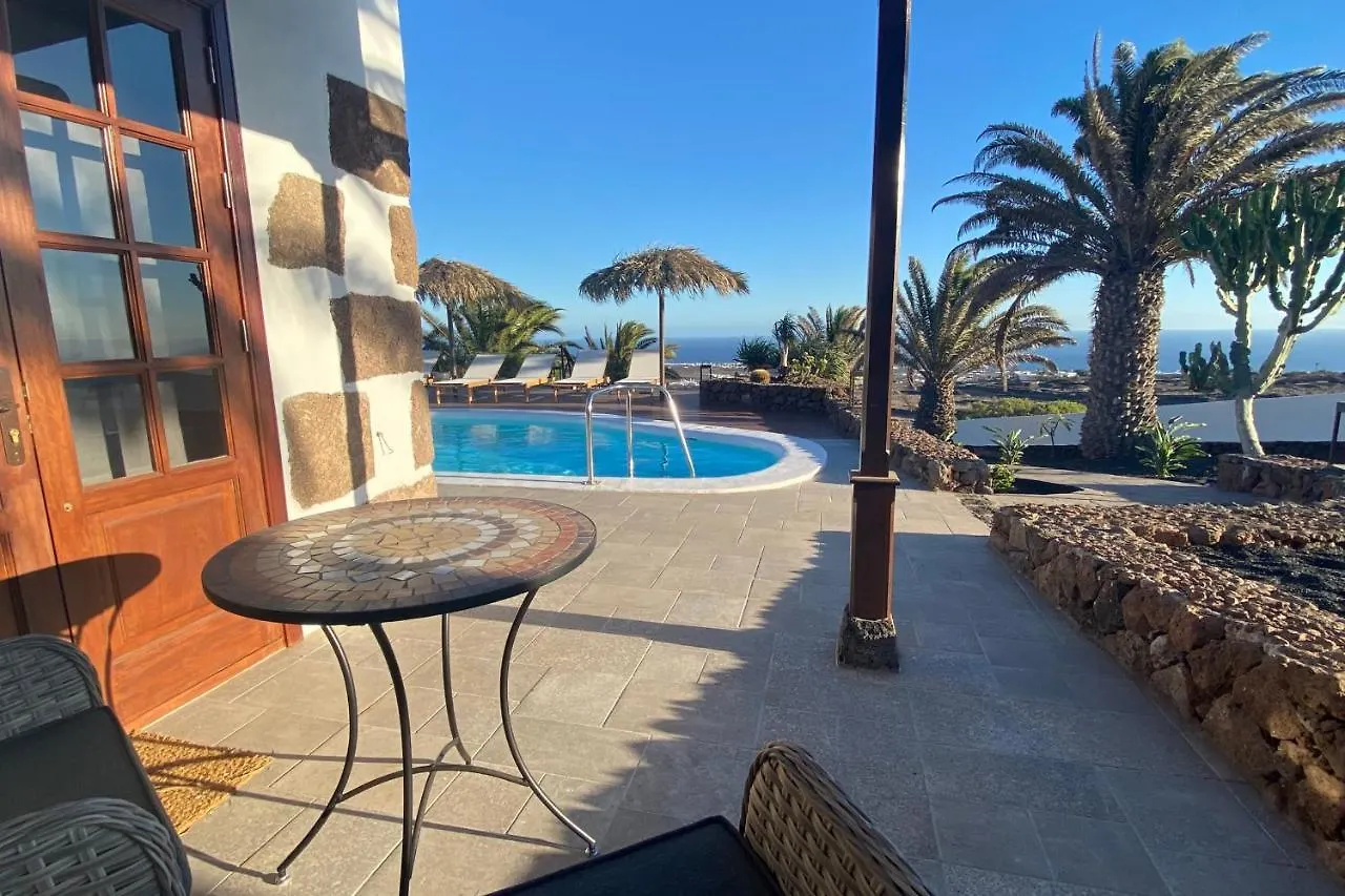 Finca Vista Horizonte - Luxuriously Equipped Villa With Incredible Views Tías