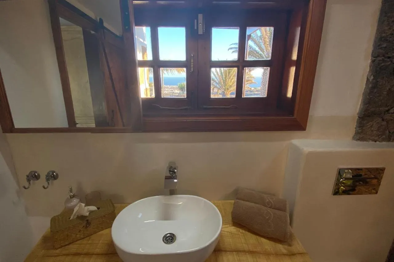 Finca Vista Horizonte - Luxuriously Equipped Villa With Incredible Views Tías
